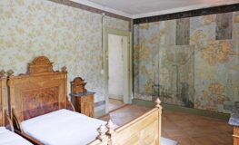 004 - versuch mit tapeten